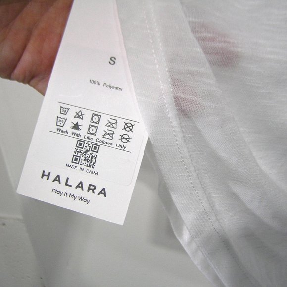 HALARA Relaxed Curved Hem Top SMALL - Picture 4 of 9
